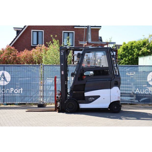 2020 Linde E30HL-01/600-47135679