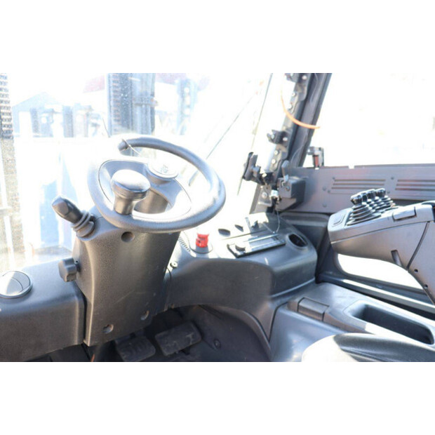 2020 Linde E30HL-01/600-47135703