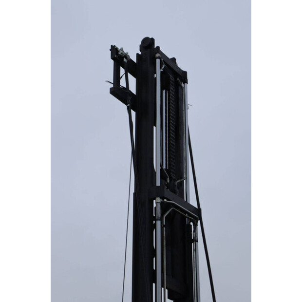 2017 Linde E60-01-47135905