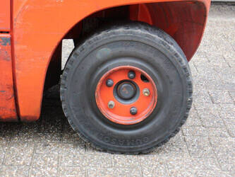 2010-linde-h25t-01-1452147-47135984