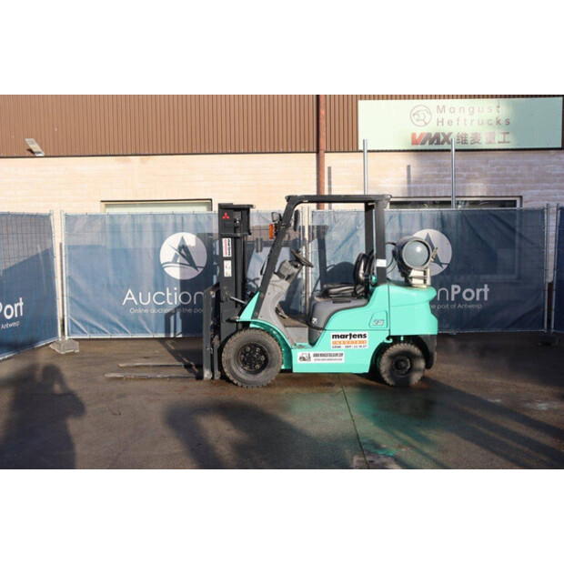 2005 MITSUBISHI FGE25T-47137352