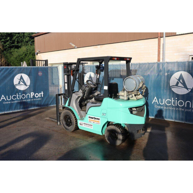 2005 MITSUBISHI FGE25T-47137353