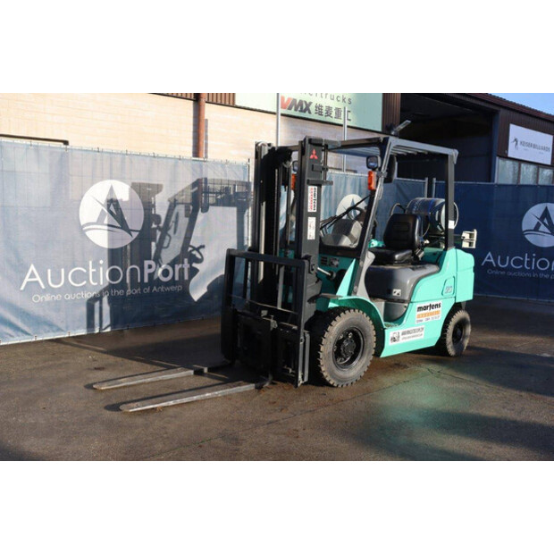 2005 MITSUBISHI FGE25T-47137358