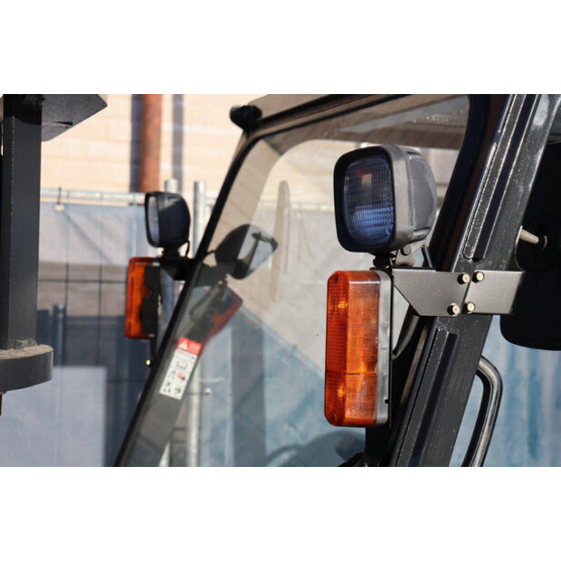 2005 MITSUBISHI FGE25T-47137363