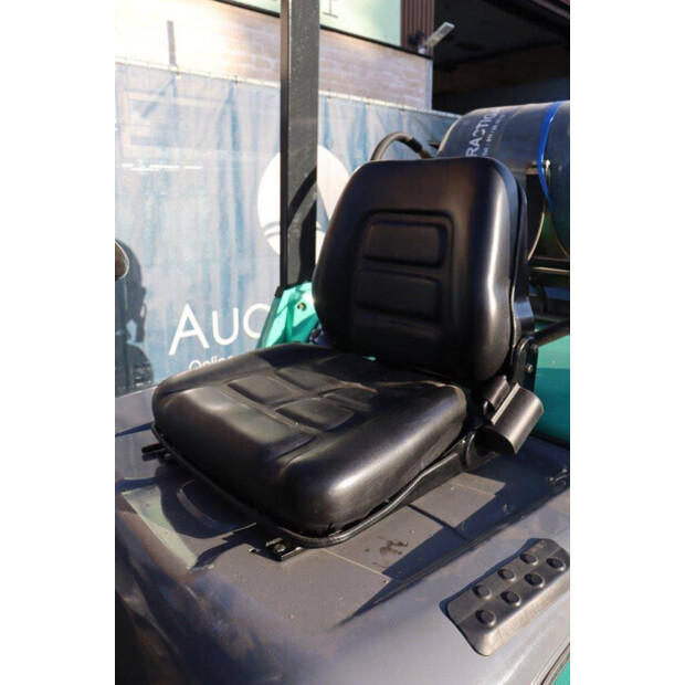 2005 MITSUBISHI FGE25T-47137372