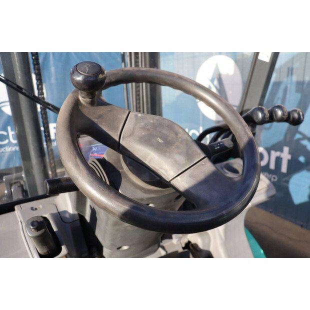 2005 MITSUBISHI FGE25T-47137374