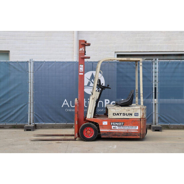 NISSAN Datsun 15 NA0YL15U-47137501