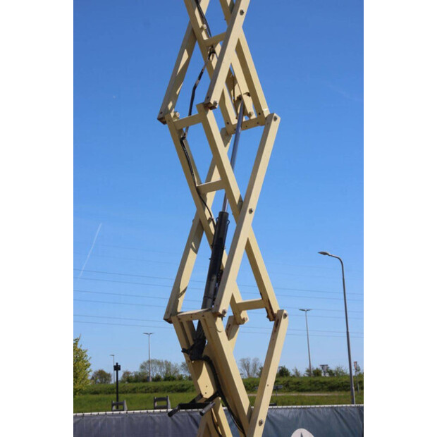 2008 جيه ال جي 3246ES-47137586