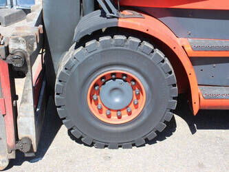 2011-linde-h60d-01-47137795
