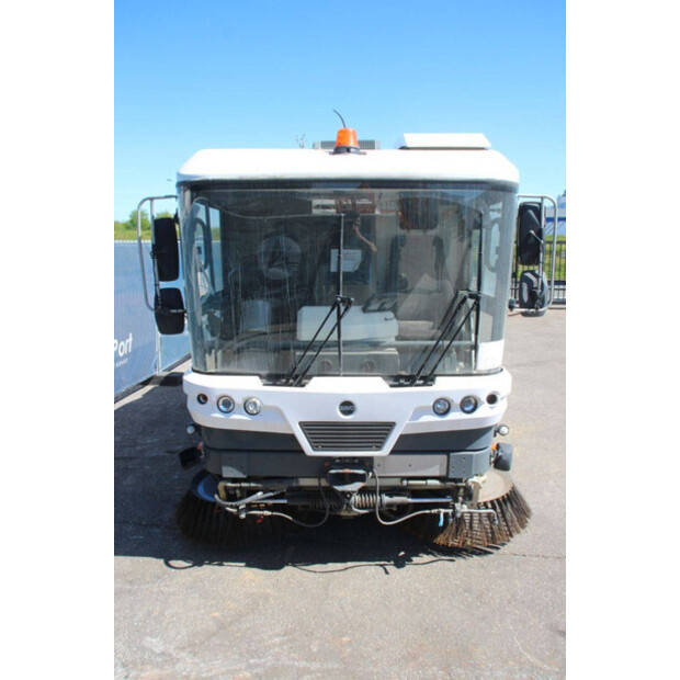 2013 RAVO 530-47137818