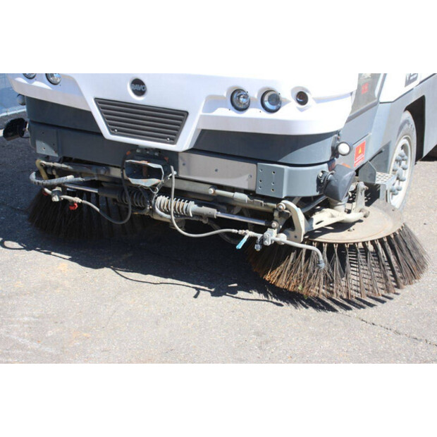 2013 RAVO 530-47137822