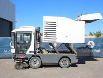 2013-ravo-530-47137843