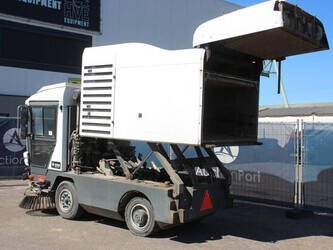 2013-ravo-530-47137844