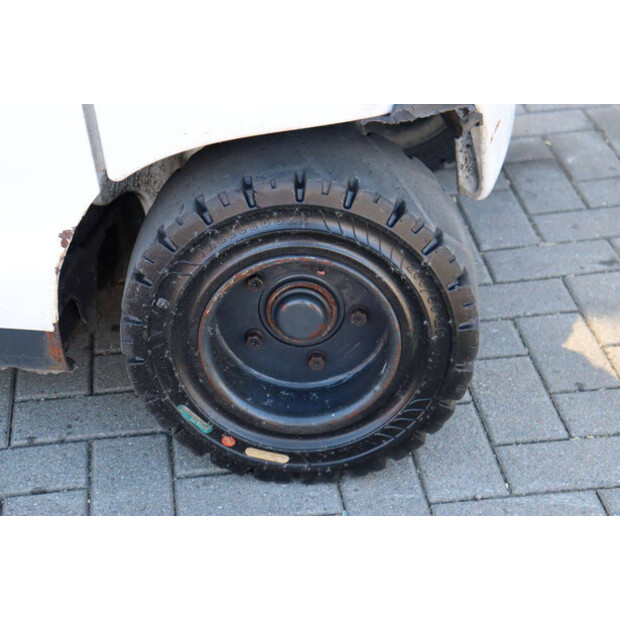 2020 Linde E30HL-01/600-47137990