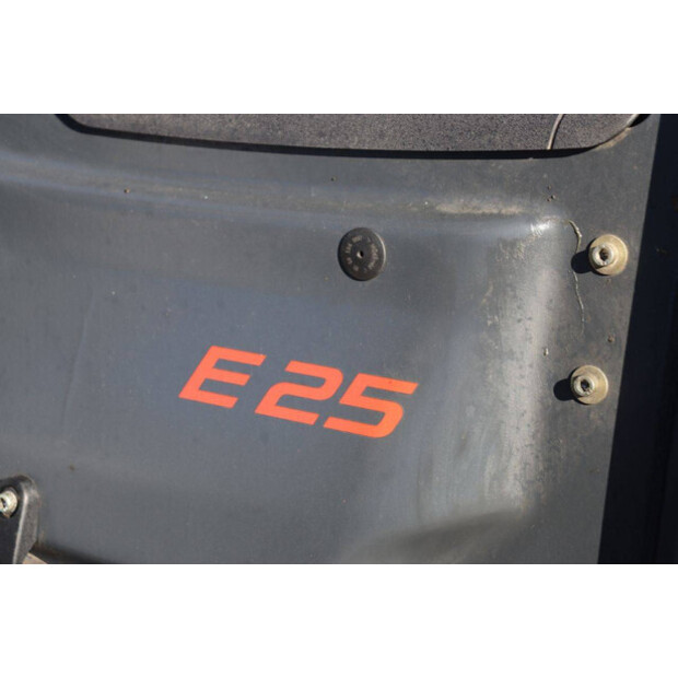 2016 ليندي E25HL-01/600-47138076