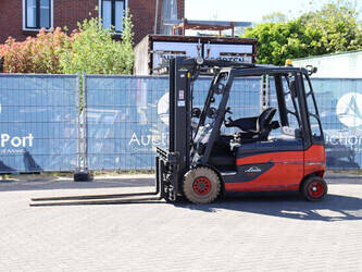 Image de ENGINS DE LEVAGE Linde E25