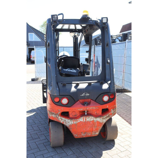 ليندي E25-47139056