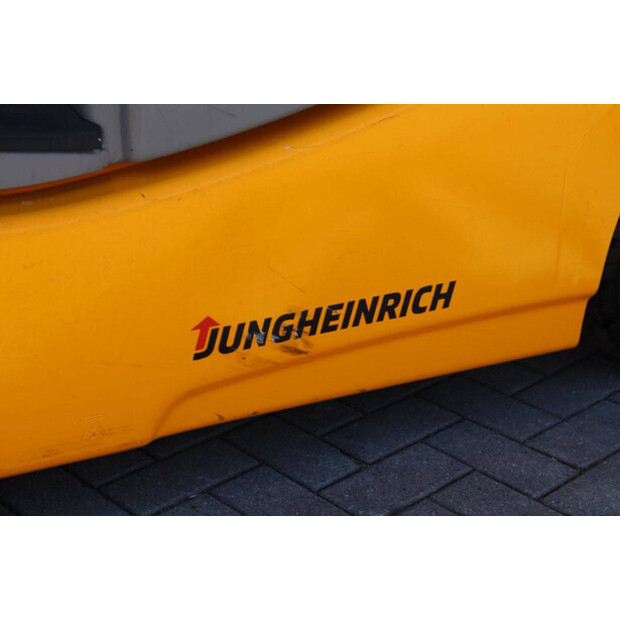 2025 Jungheinrich EFG 316K-47139091