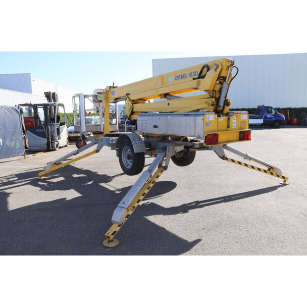2005 اوم 1830EBZX-47139242