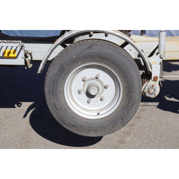 2005 اوم 1830EBZX-47139246