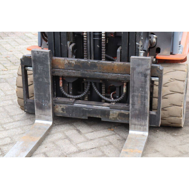 2018 تويوتا 8FBE20T-47139425