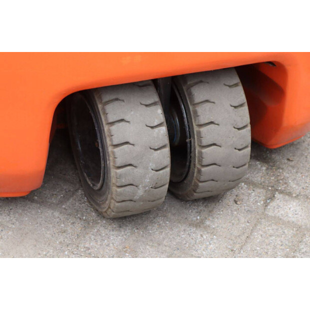 2018 تويوتا 8FBE20T-47139431