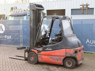 2008-linde-e30-02-1452244-47139520