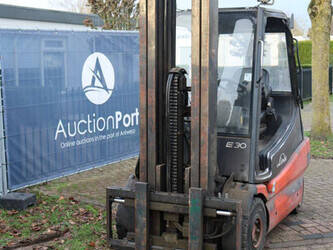 2008-linde-e30-02-1452244-47139526