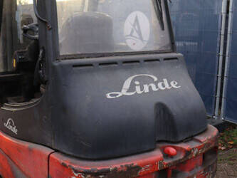 2008-linde-e30-02-1452244-47139534