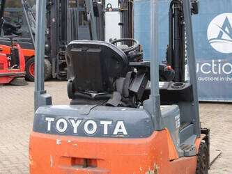 toyota-8fbet15-1452245-47139555