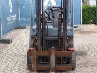 toyota-8fbet15-1452245-47139557