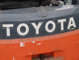 toyota-8fbet15-1452245-47139567