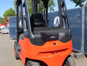 2015-linde-e35h-01-600-47139623