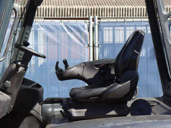 2015-linde-e35h-01-600-47139637