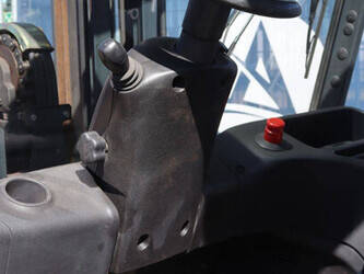 2015-linde-e35h-01-600-47139639