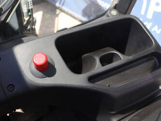 2015-linde-e35h-01-600-47139643