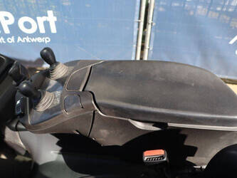 2015-linde-e35h-01-600-47139644