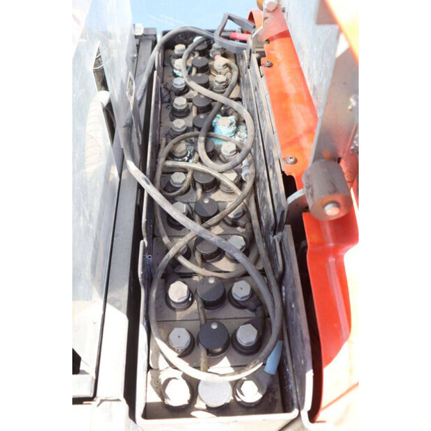 2012 بي تي SPE160L-47139669