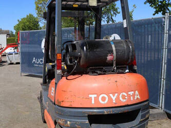 toyota-25-1452251-47139747