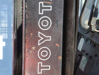 toyota-25-1452251-47139754