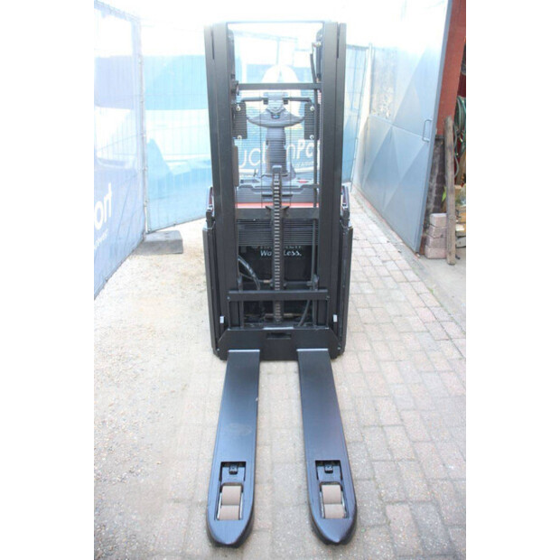 2018 تويوتا SPE200D-47139786