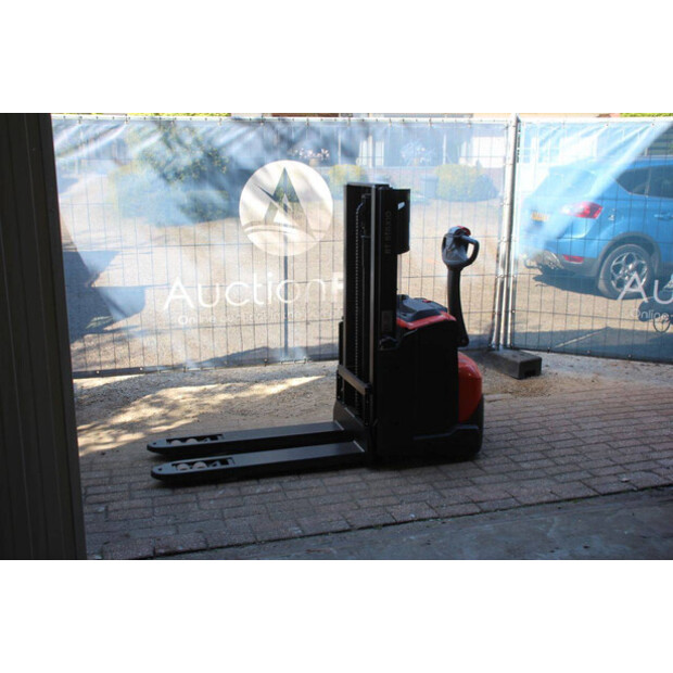 2023 Toyota SWE200D-47139898