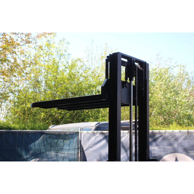 2023 Toyota SWE200D-47139918