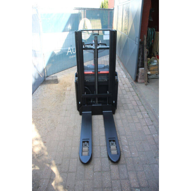 2023 Toyota SWE200D-47139926