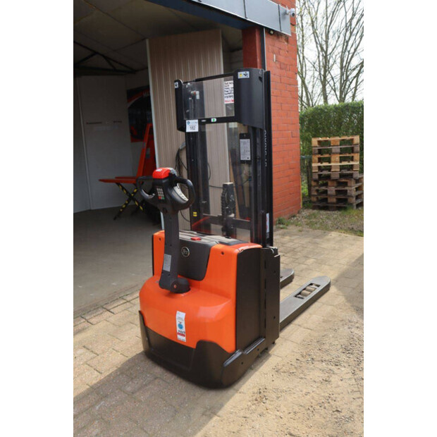 2015 BT SWE-140L-47140009