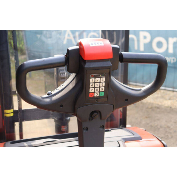 2015 BT SWE-140L-47140015