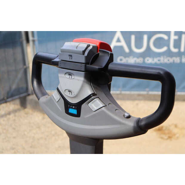 2015 BT SWE-140L-47140016