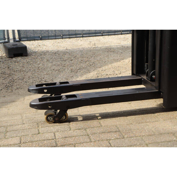 2015 BT SWE-140L-47140025