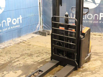 2014-toyota-bt-swe140l-1452263-47140035