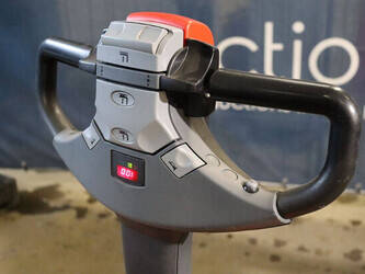 2014-toyota-bt-swe140l-1452263-47140045